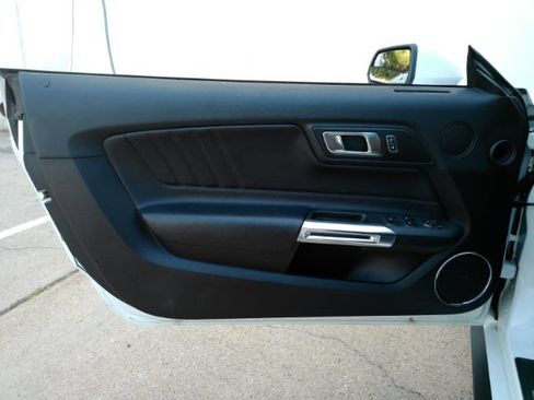 Used 2019 Ford Mustang GT Premium RWD image 19