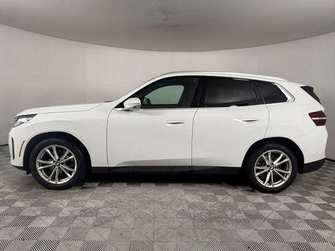 Used 2025 BMW X3 xDrive30i w/ Premium Package AWD/4WD image 3