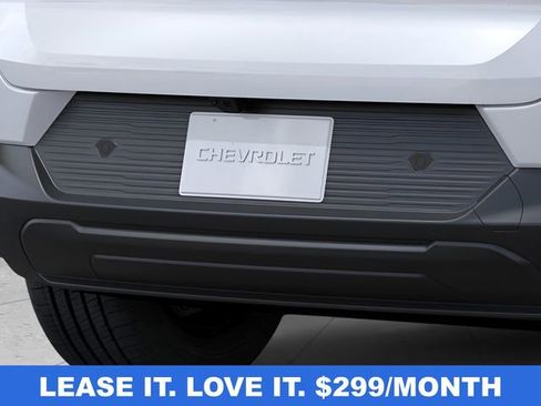 New 2026 Chevrolet Equinox EV LT image 13