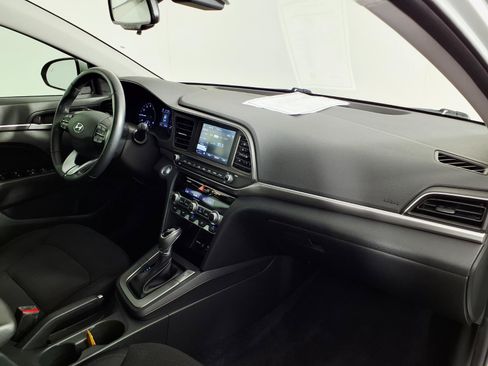 Used 2020 Hyundai Elantra Value Edition w/ Cargo Package (C1) FWD image 9