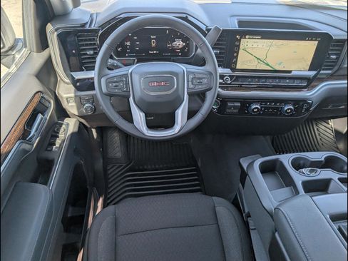 New 2026 GMC Sierra 1500 SLE w/ Preferred Package AWD/4WD image 10
