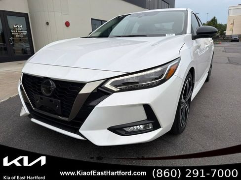 Used 2023 Nissan Sentra SR w/ SR Premium Package FWD image 3