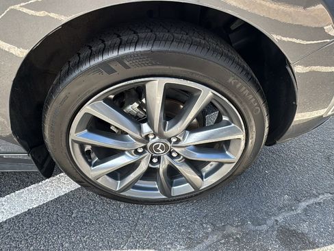 Used 2019 MAZDA MAZDA3 AWD Hatchback w/ Preferred Pkg image 14