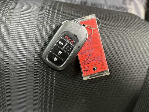 Used 2025 Honda Civic Sport image 30