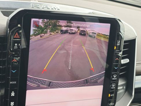 Used 2025 RAM 1500 Laramie AWD/4WD image 30