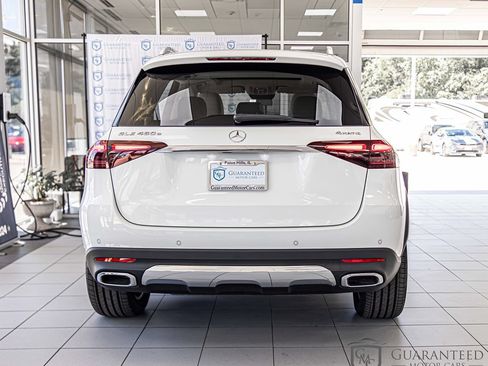 Used 2025 Mercedes-Benz GLE 450e 4MATIC w/ Driver Assistance Package image 14
