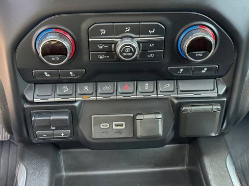 Used 2020 Chevrolet Silverado 1500 LT Trail Boss AWD/4WD image 18