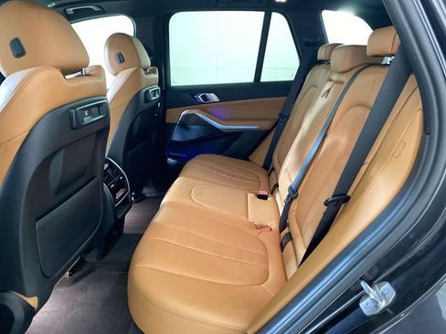 Used 2022 BMW X5 xDrive40i w/ Premium Package image 28