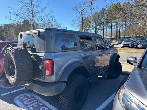 Used 2023 Ford Bronco Big Bend w/ Sasquatch Package image 3