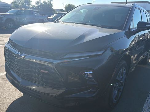 Used 2025 Chevrolet Blazer RS AWD/4WD image 4