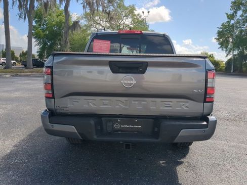 Certified 2022 Nissan Frontier SV image 5