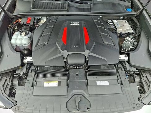 Used 2023 Audi SQ8 Prestige w/ Prestige Package AWD/4WD image 32