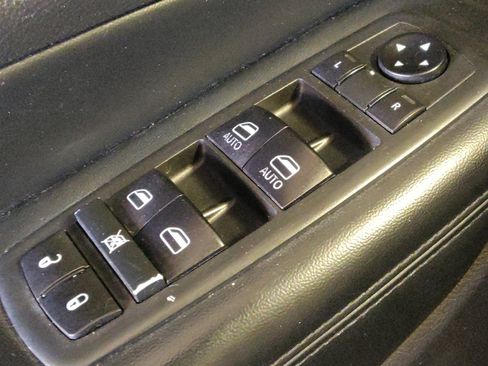 Used 2020 Jeep Grand Cherokee Limited X RWD image 27