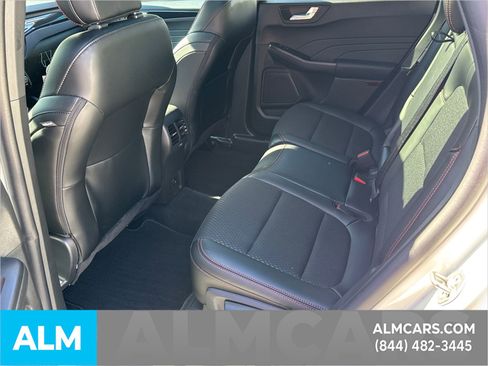 Used 2025 Ford Escape ST-Line w/ Equipment Group 301A image 25