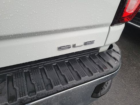 Used 2022 GMC Sierra 2500 SLE w/ SLE Value Package; AWD/4WD image 22
