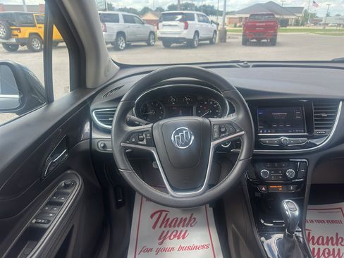 Used 2022 Buick Encore Preferred w/ Safety Package image 8