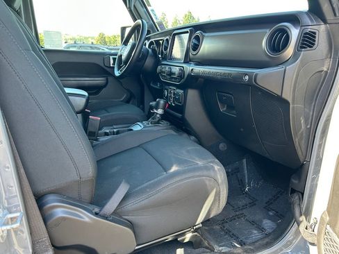 Used 2022 Jeep Wrangler Unlimited Sport AWD/4WD image 26