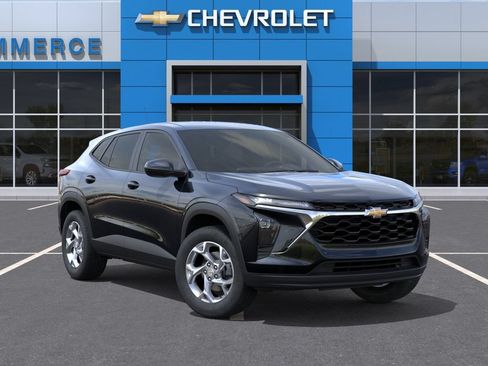 New 2026 Chevrolet Trax LS w/ LS Convenience Package FWD image 8