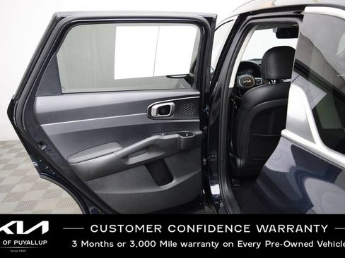 Certified 2023 Kia Sorento EX AWD/4WD image 11