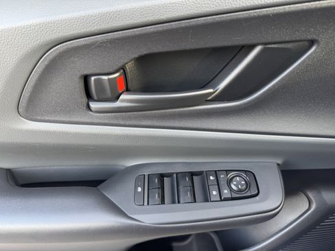 Used 2023 Toyota Prius LE image 9