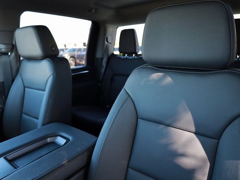 New 2026 GMC Sierra 3500 SLT image 17