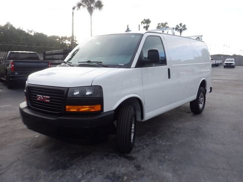 Used 2023 GMC Savana 2500 w/ Driver Convenience Package image 23