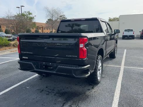 Used 2020 Chevrolet Silverado 1500 Custom w/ Custom Value Package image 8
