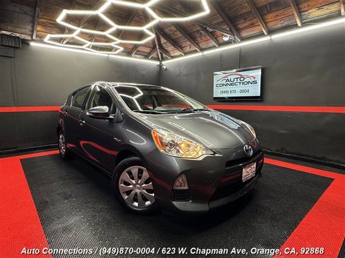 Used 2014 Toyota Prius C Three image 1