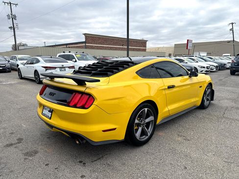 Used 2017 Ford Mustang GT image 6