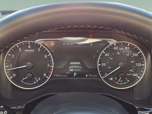 Used 2025 Nissan Pathfinder SV image 33