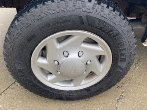 Used 2014 Ford E-150 and Econoline 150 image 17