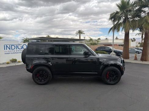 Used 2021 Land Rover Defender 110 X-Dynamic HSE image 4