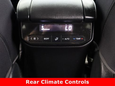 Certified 2023 Toyota Highlander LE image 29