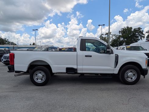 Used 2023 Ford F350 XL RWD image 3