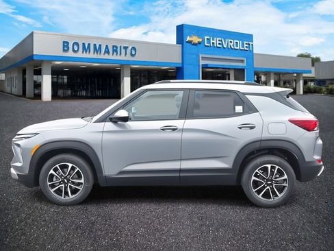 New 2026 Chevrolet TrailBlazer LT w/ Driver Confidence Package image 2