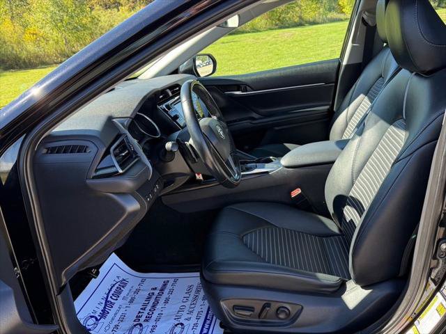 Used 2019 Toyota Camry SE FWD image 7