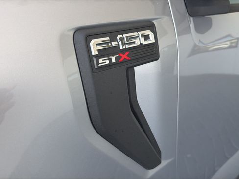 Used 2021 Ford F150 XL w/ STX Appearance Package RWD image 10