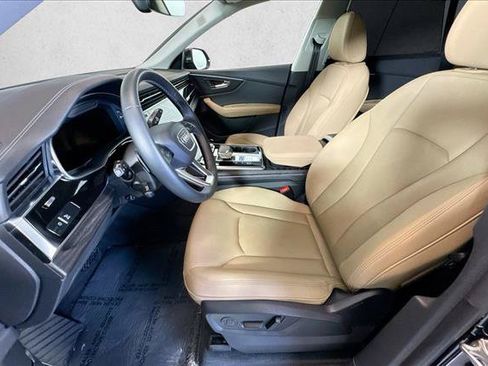 Used 2025 Audi Q8 Premium Plus w/ Premium Plus Package AWD/4WD image 19