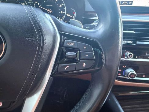 Used 2018 BMW 530i xDrive 530i xDrive Sedan 4D w/ Premium Package image 22