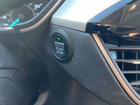 Used 2022 Ford Escape SEL image 30