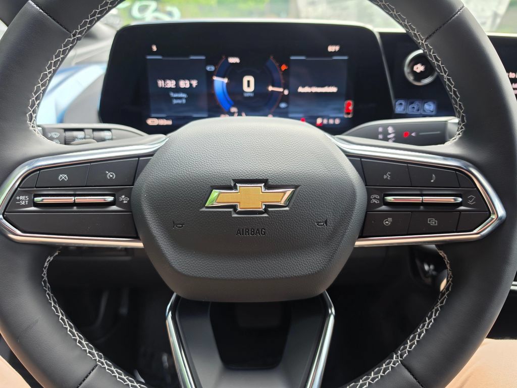 New 2026 Chevrolet Equinox EV LT AWD/4WD image 23