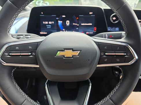 New 2026 Chevrolet Equinox EV LT AWD/4WD image 23