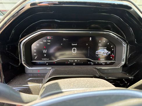 Used 2025 GMC Sierra 1500 Elevation AWD/4WD image 3