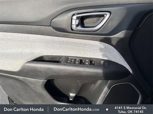 Used 2022 Jeep Compass Latitude w/ Convenience Group image 9