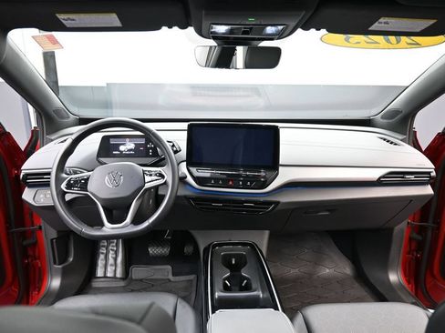 Used 2023 Volkswagen ID.4 Pro S Plus RWD image 9