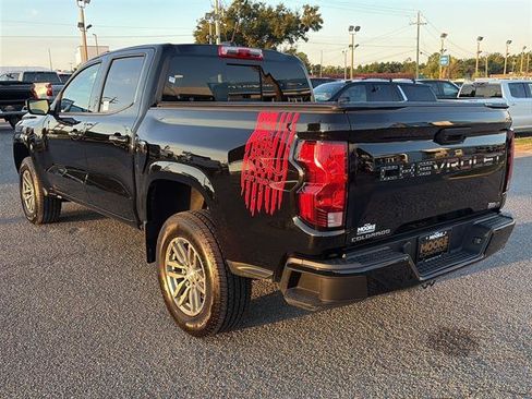 Used 2024 Chevrolet Colorado LT w/ LT Convenience Package II image 5