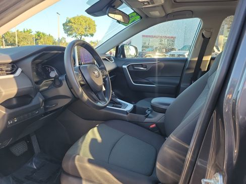 Used 2023 Toyota RAV4 XLE image 11