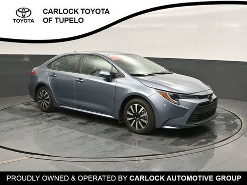 Used 2025 Toyota Corolla LE image 5