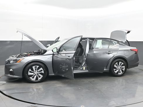 Used 2022 Nissan Altima 2.5 S image 40