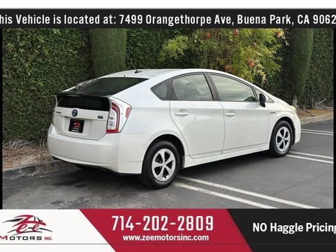 Used 2015 Toyota Prius Four FWD image 7